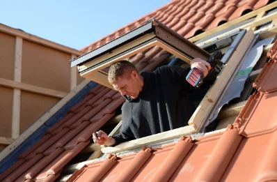 Pose de fenêtres de toit Velux à Occhiatana